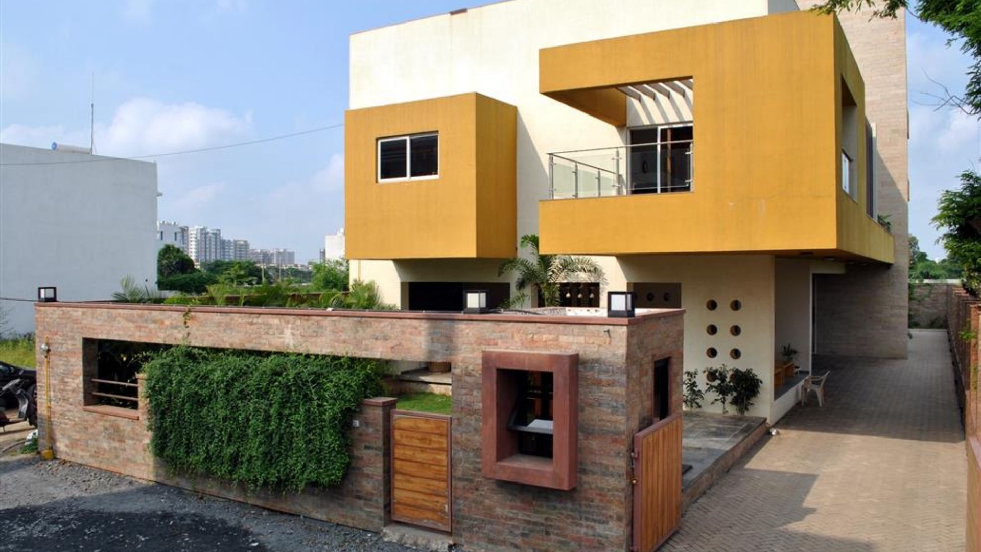 Colour Exterior Colour Exterior